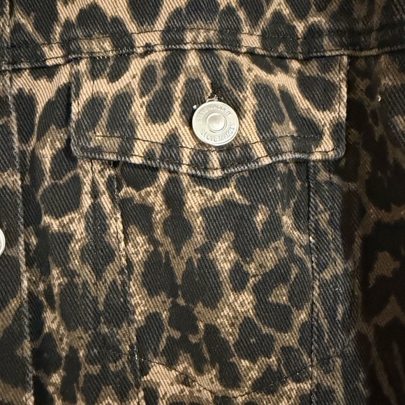 Steve Madden Leopard-Print Jean Jacket Brown and Black Short Sleeve Button Up L - Picture 4 of 10
